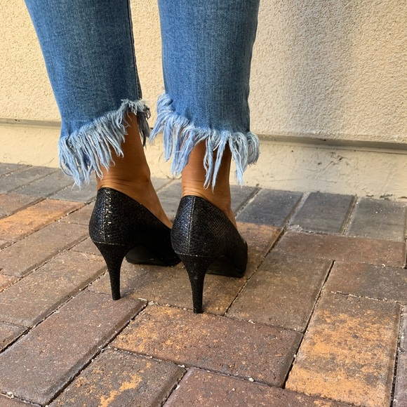 Black Textured Sparkle Closed Toe Platform Pump - Picture 6 of 7